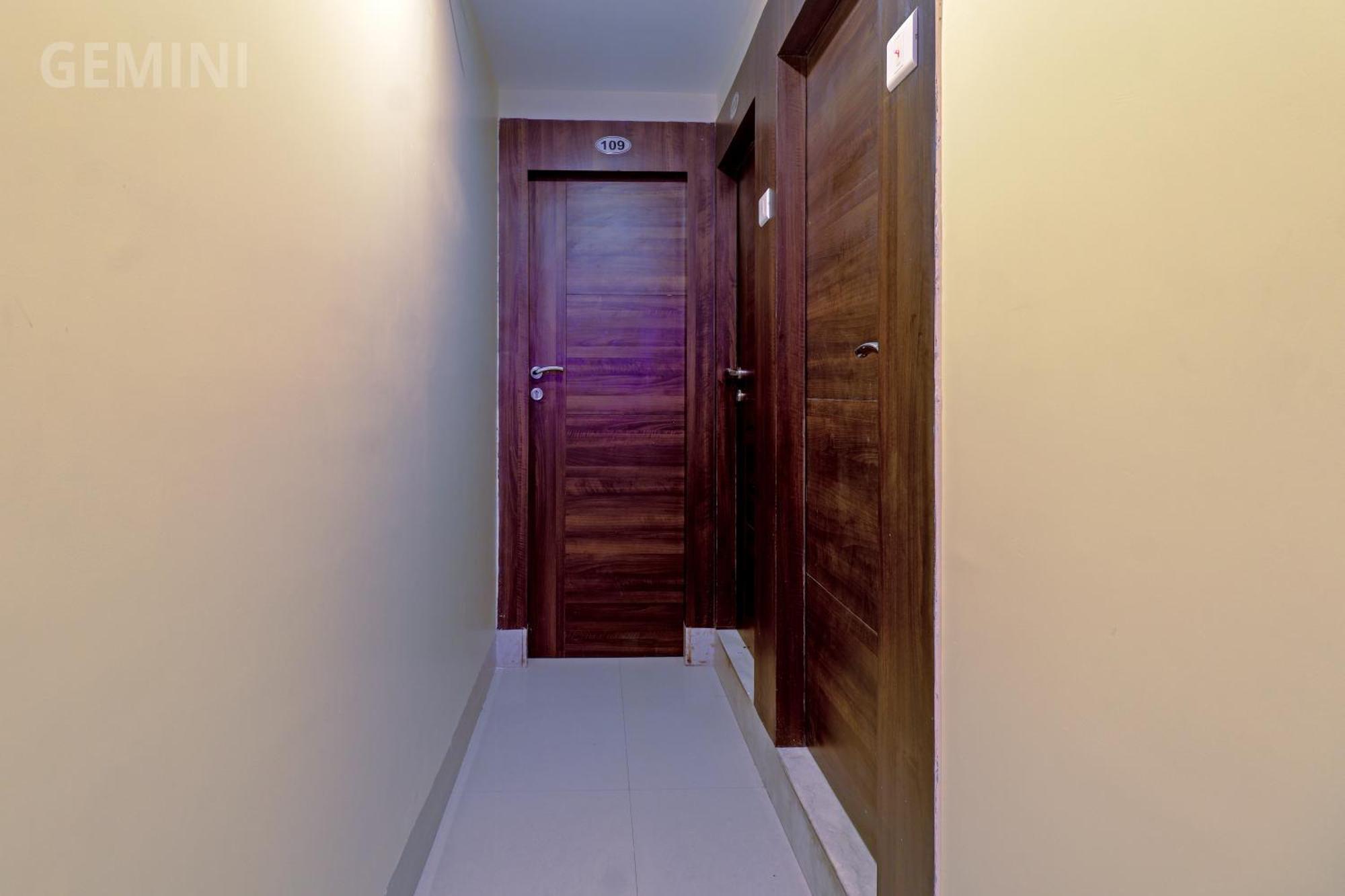 Hotel Gemini Mumbai Exterior photo