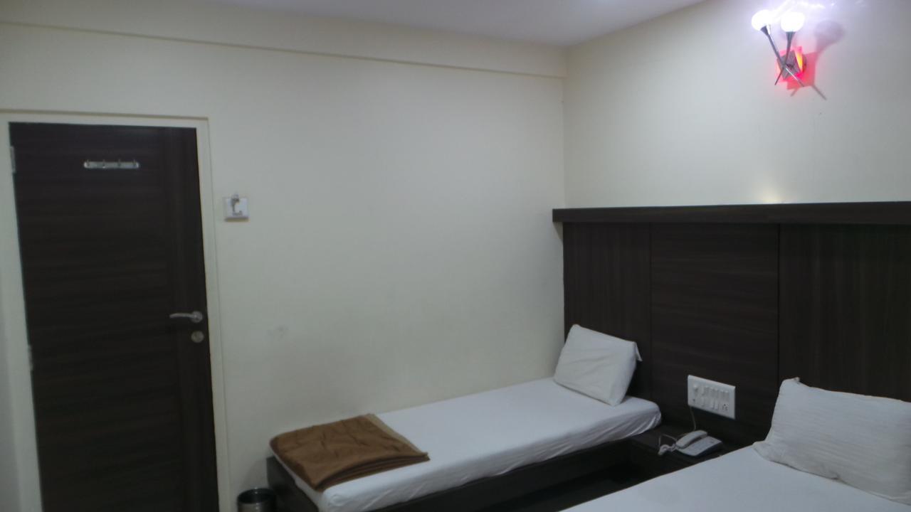 Hotel Gemini Mumbai Exterior photo